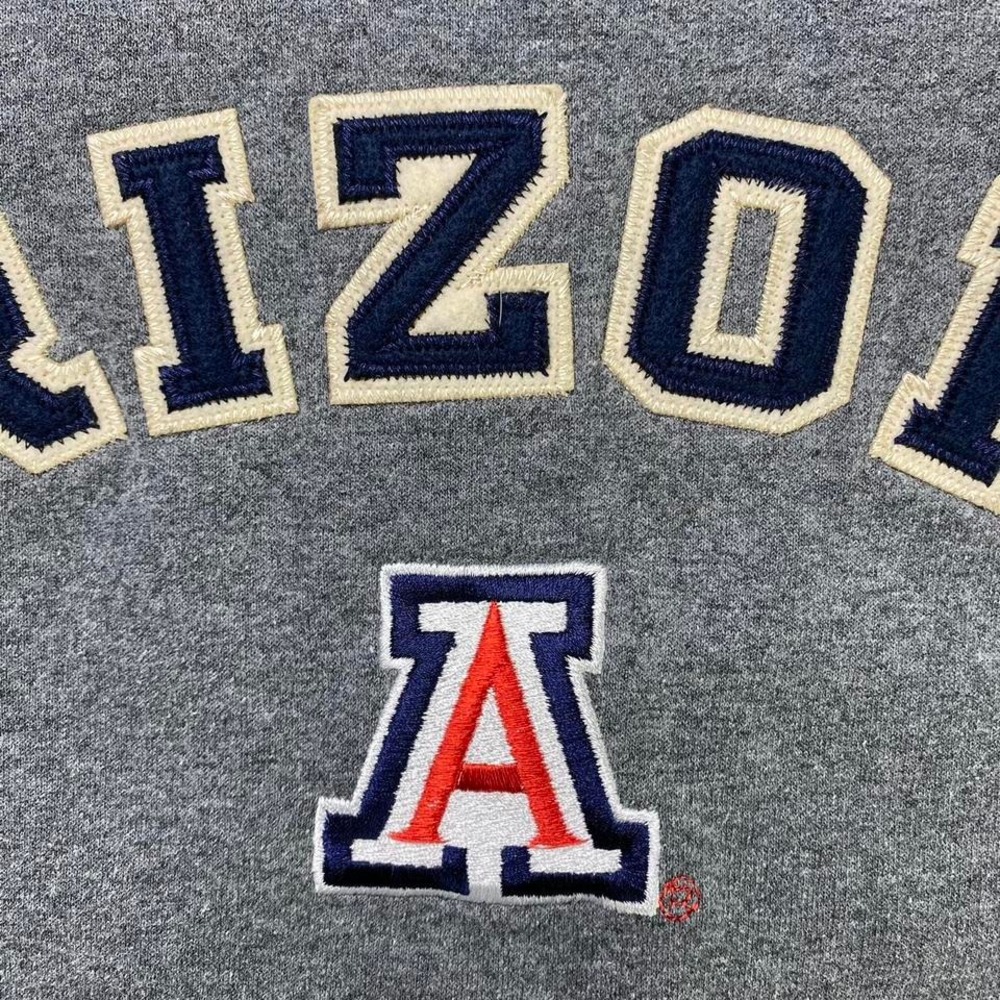 Vintage 90s Arizona Wildcats Champion sweater - Picture 3 of 4